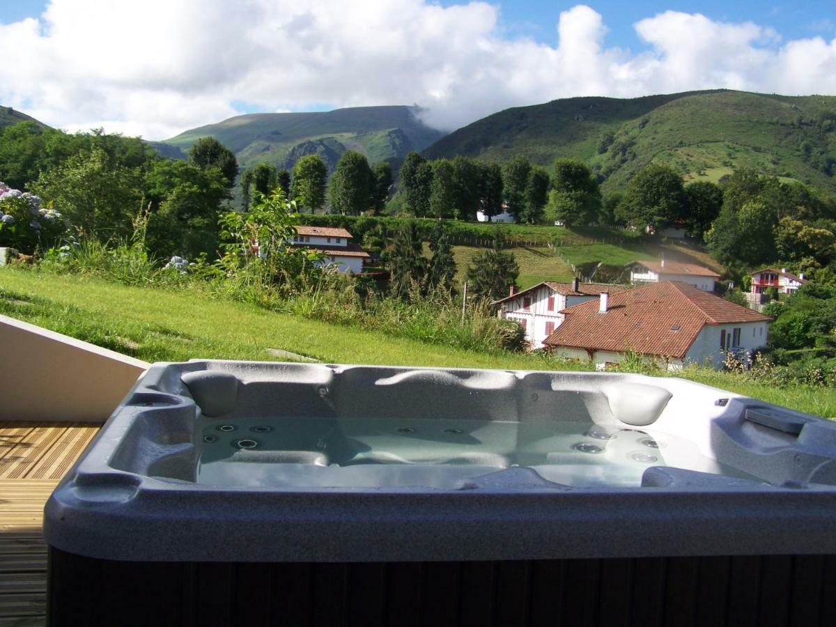 Maison d'hôtes Etxe Goxoan D'hôtes Avec Cuisine été équipée Commune Et Jaccuzi
